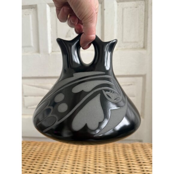 80's George & Georgene Garrett Southwest Black Studio Pottery Wedding Vase - Picture 3 of 13